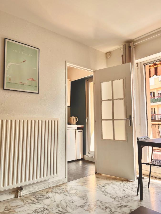Apartment With Terrace And Sea View, 10 Min To The Nizza